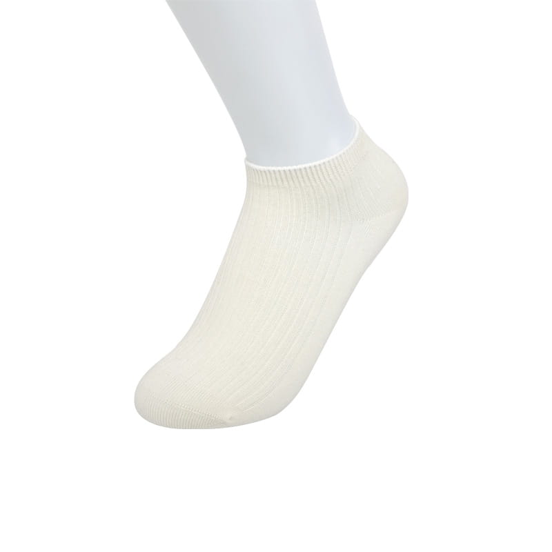 Freizeit und Komfort Doppelnadel-Bootssocken für Damen mit vertikalem Streifen und Blumenhandnähen aus weichem, gekämmtem Baumwoll-Nylon-Gelee-Socken