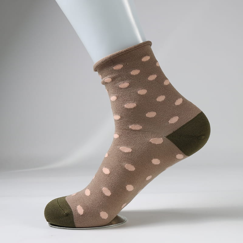 Superweiche Damensocken aus gesponnenem Seiden-Jacquard mit modischen Punkten