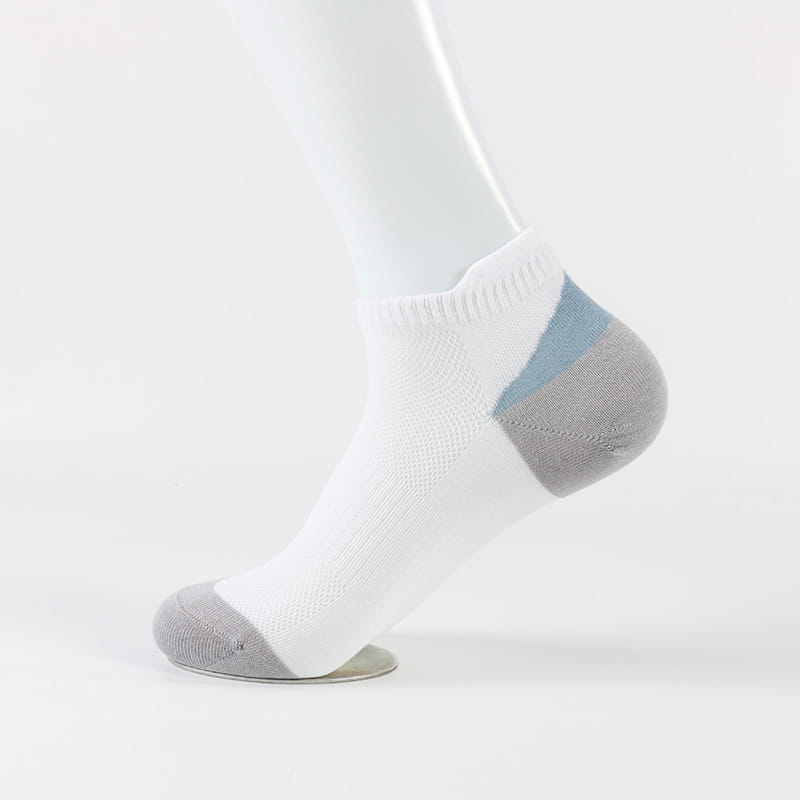 Farblich passende atmungsaktive Mesh-Großhandels-Knöchel-Herren-Socken aus schwarzem Bambus