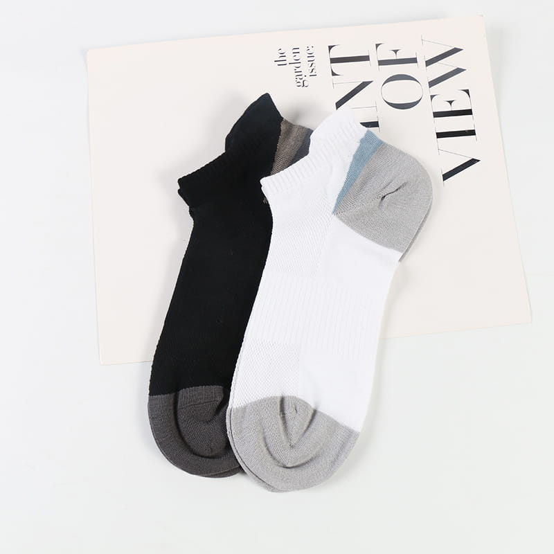 Farblich passende atmungsaktive Mesh-Großhandels-Knöchel-Herren-Socken aus schwarzem Bambus