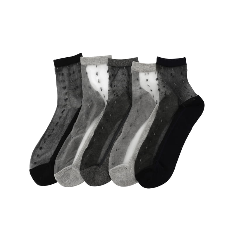 Patentiertes Produkt. Lässige männliche Nylonsocken aus Kristallseide mit vertikaler Baumwollunterseite