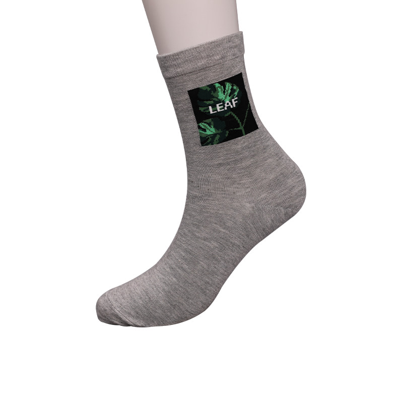 Weiche, gesponnene Seide, mit Nylon umwickelt, Spandex-Imitation, 3D-bedruckter Jacquard, handgenähte Herbst- und Winter-Herrensocken WSD2850