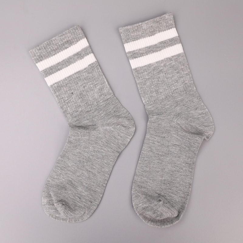 Weiches, gesponnenes Seidennylon, überzogen mit Ammoniak, 2 horizontalen Streifen und verstärkten, handgenähten Damensocken WSD1536