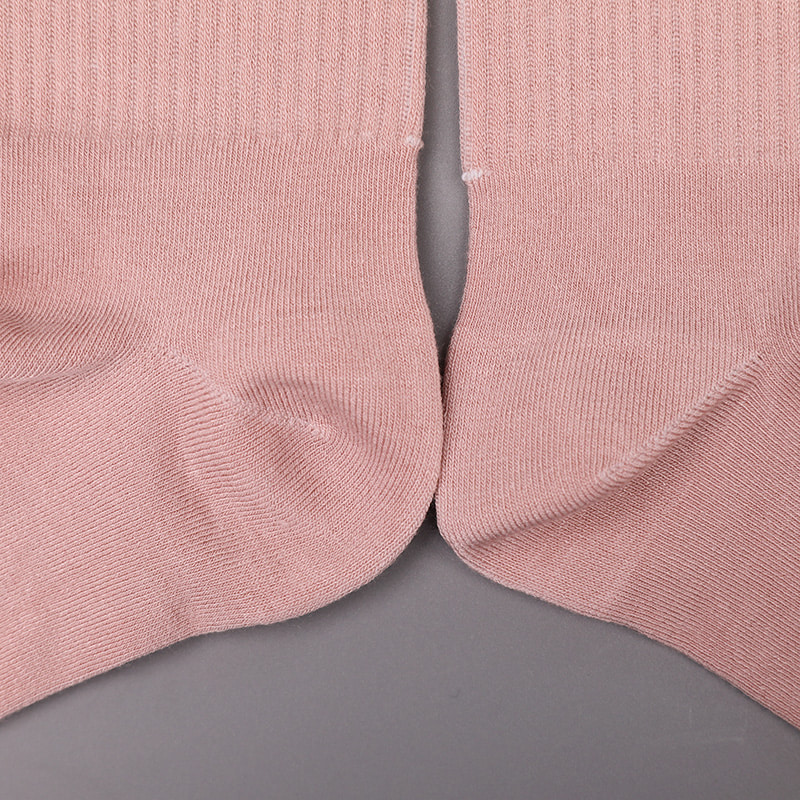 Weiches, gesponnenes Seidennylon, überzogen mit Ammoniak, 2 horizontalen Streifen und verstärkten, handgenähten Damensocken WSD1536