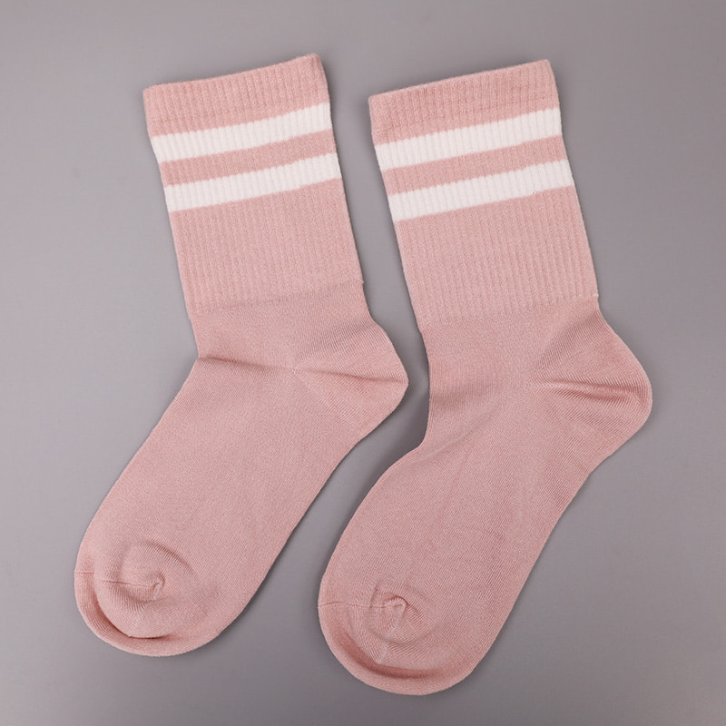 Weiches, gesponnenes Seidennylon, überzogen mit Ammoniak, 2 horizontalen Streifen und verstärkten, handgenähten Damensocken WSD1536