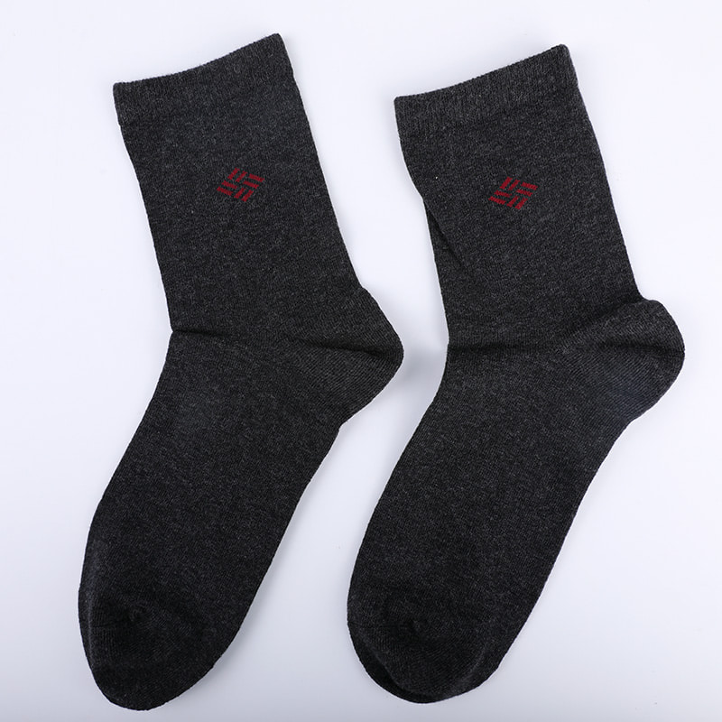 Gekämmte Baumwolle, mit Ammoniak umwickelte Socken, 98 % Baumwollgarn, kleiner Jacquard, handgenähte Herbst- und Winter-Herrensocken WSD2581