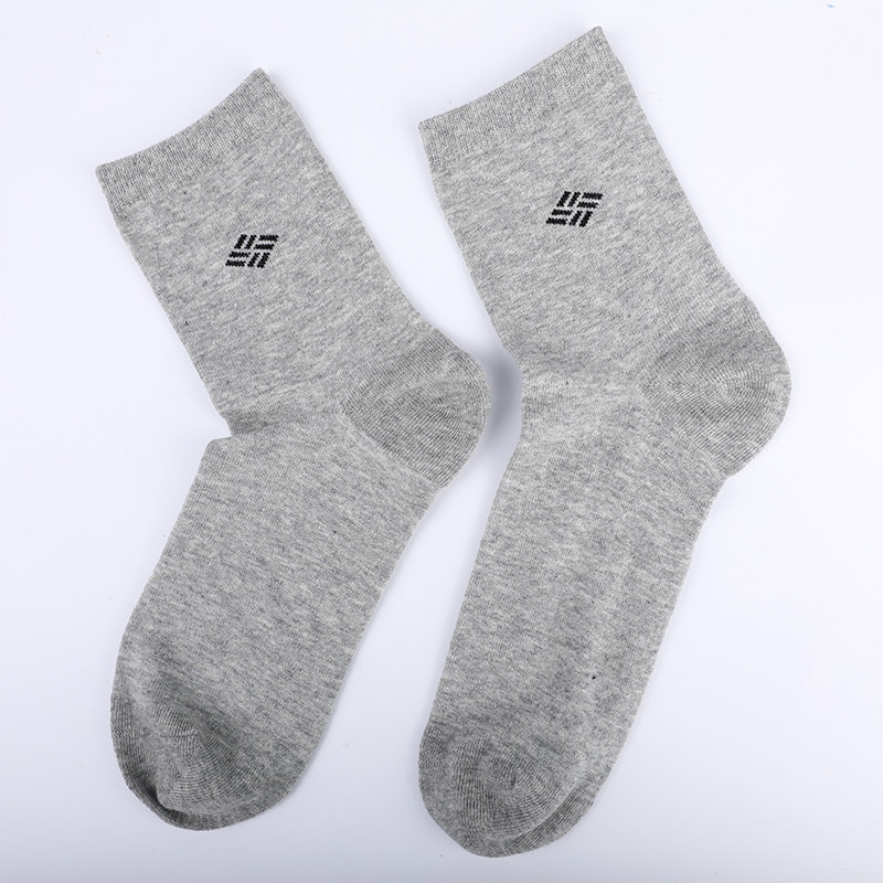 Gekämmte Baumwolle, mit Ammoniak umwickelte Socken, 98 % Baumwollgarn, kleiner Jacquard, handgenähte Herbst- und Winter-Herrensocken WSD2581