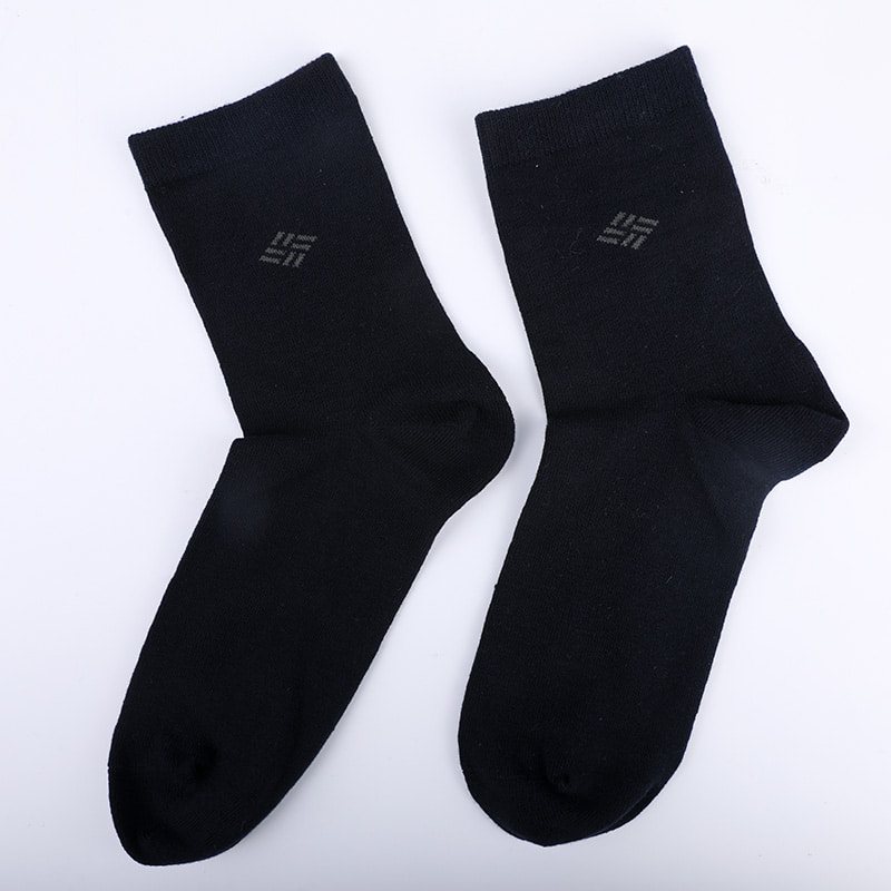 Gekämmte Baumwolle, mit Ammoniak umwickelte Socken, 98 % Baumwollgarn, kleiner Jacquard, handgenähte Herbst- und Winter-Herrensocken WSD2581
