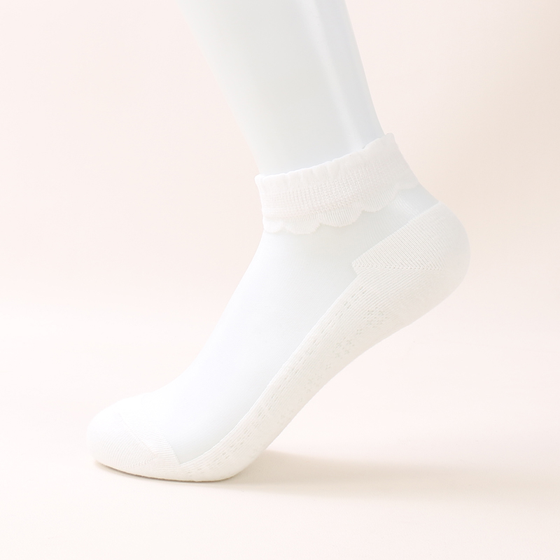 Sommer heißer Verkauf unsichtbare bunte Mode Kristall Seide Low Cut Frauen transparente Socken