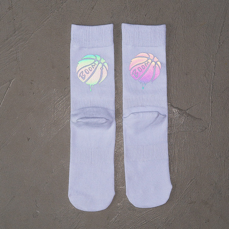 Ins schweißabsorbierende gekämmte Baumwoll-Sport-Crew-Cool-Basketball-Reflektorsocken