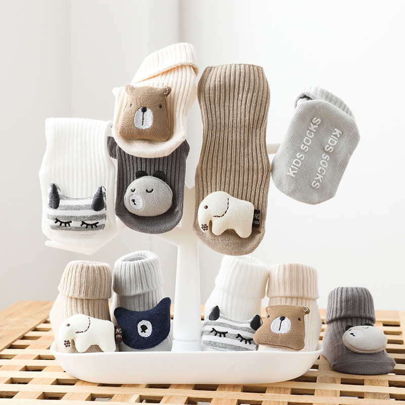 Neugeborene dreidimensionale Puppe Baby Socken Abgabe rutschfeste Baby Socken Kinderboden