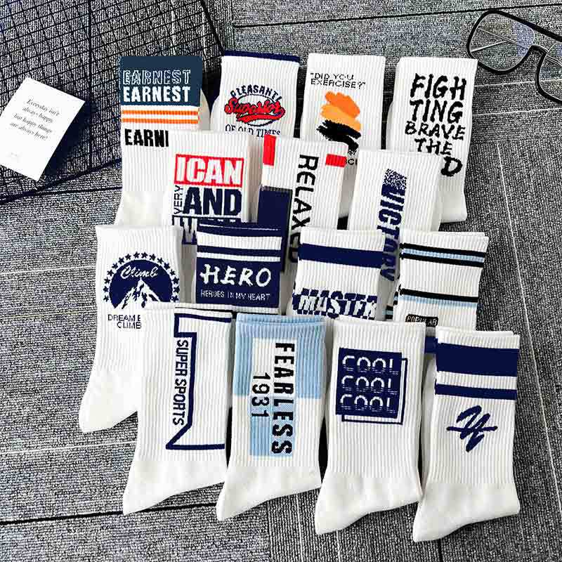 OEM-Design, Logo-Muster, Baumwoll-Crew-Streetwear, individuelle Sport-Harajuku-Socken