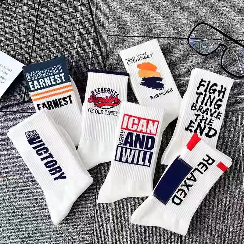 OEM-Design, Logo-Muster, Baumwoll-Crew-Streetwear, individuelle Sport-Harajuku-Socken