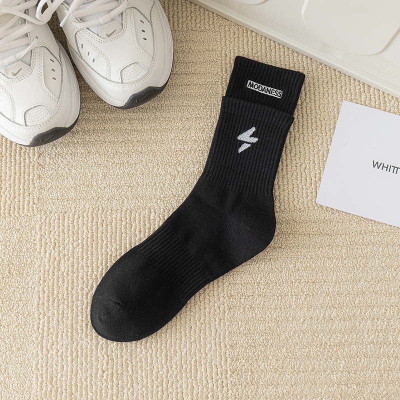 Baumwoll-Laufsneaker, hochwertige, individuelle Skateboard-Sportsocken, individuelles Logo