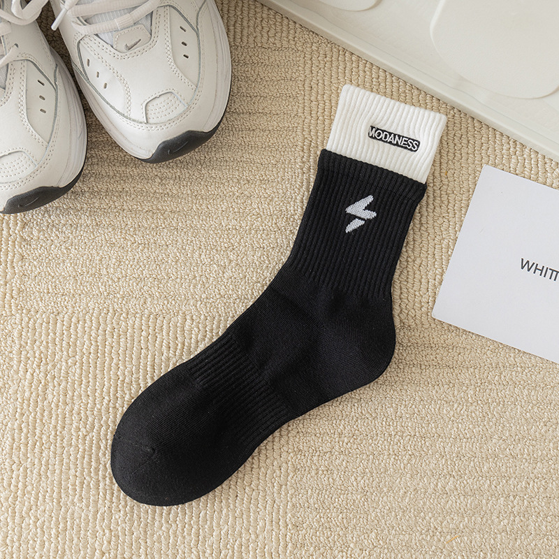 Baumwoll-Laufsneaker, hochwertige, individuelle Skateboard-Sportsocken, individuelles Logo